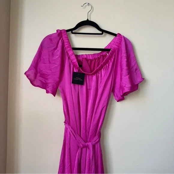 Trina Turk Hot Pink Georgette Off-the-Shoulder Maxi Dress Size Large Trina Turk Hot Pink Georgette Off-the-Shoulder Maxi Dress Size Large